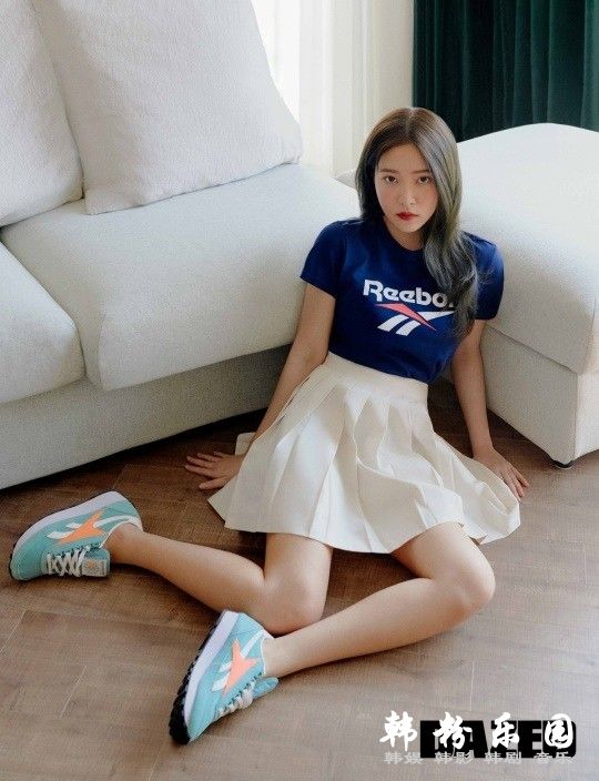 Yeri 露齿笑清纯美爆发 最新写真曝光