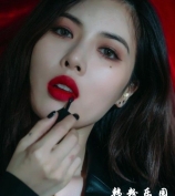 以前拍的 韩女艺人泫雅未公开杂志写真首次曝光