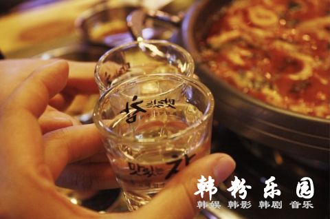 韩国为什么对酒驾深恶痛绝? 这要说到一位年轻人