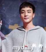 Roy Kim 将进入海军陆战队服役 在庆尚北道入伍