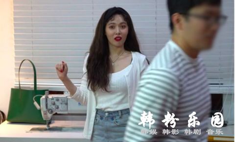 粉丝真的太好了 听到相机价格的泫雅 气到打粉丝