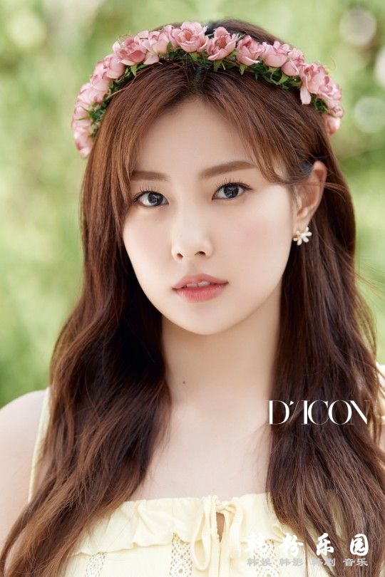 IZ*ONE 清纯甜美少女感十足 最新写真杂志曝光 