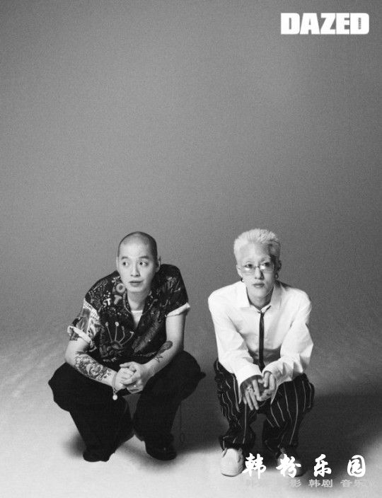 Zion.T 黑白系照片凸显独立气质 最新杂志写真曝光