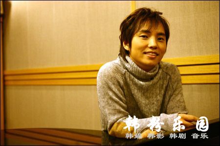 韩歌手偷拍粉丝性爱影片 被发现后反喊冤「我只有拍，没有散播」