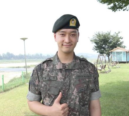 2PM黄灿盛服兵役升助教 表演优异成军中模范