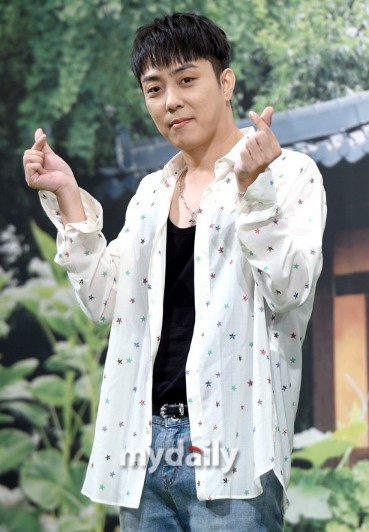 殷志源 金钟民 出席MBN真人秀《自然的》发布会