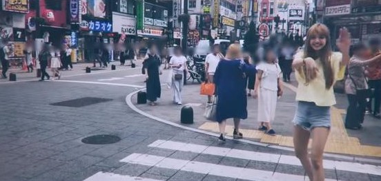 韩团成员Lisa涉嫌侵犯肖像权 传视频未遮路人面部
