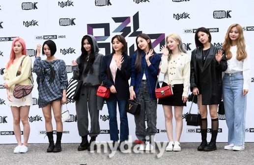 韩女团TWICE参加红白歌会 成为唯一韩偶像组合
