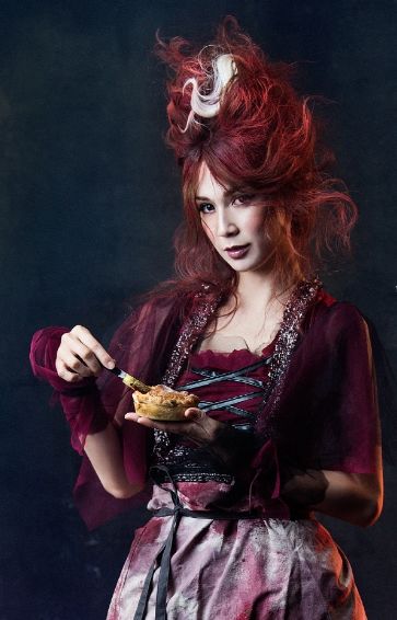 LINA《Sweeny Todd》中华丽变身 精湛演技全新诠释